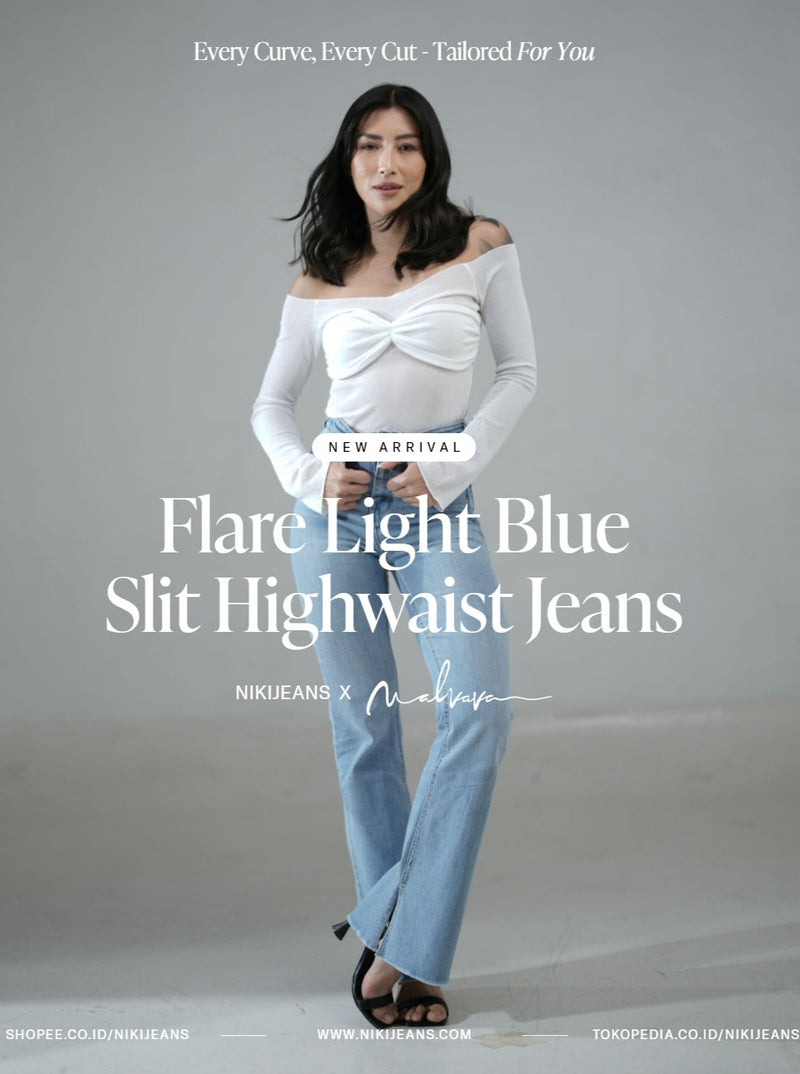 NIKi X MALVAVA Flare Light Blue Slit Highwaist Jeans